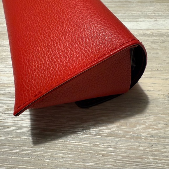 Guess Pink Sunglasses Full Rim Rectangular Shape - New With Case - Picture 8 of 9